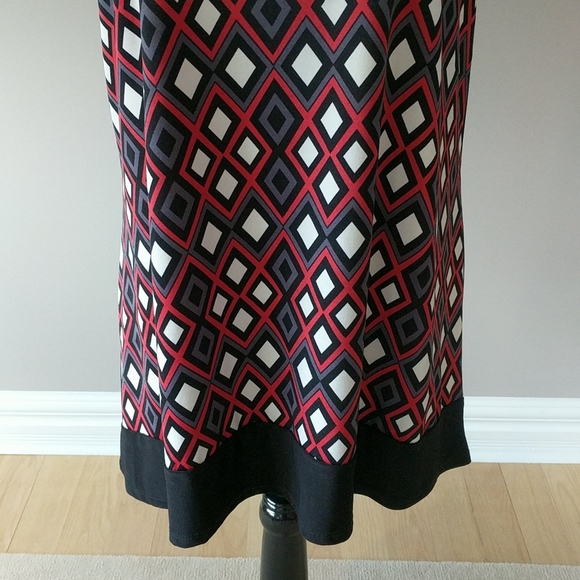 Cowl Neck Geometric Tunic - Picture 2 of 6